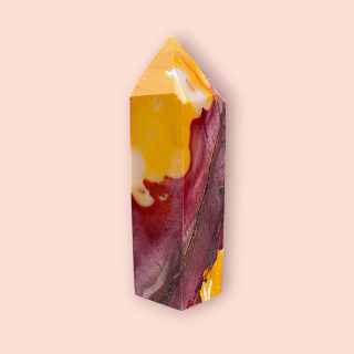 Jaspis Mookait obelisk 7 cm